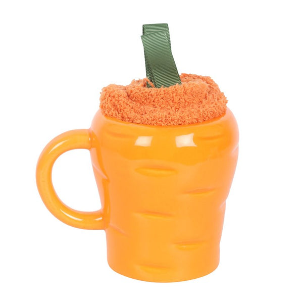 Novelty orange ceramic mug styled as a carrot – Panache Homeware Kitchen Collection, fun farmhouse kitchenware coffee cup, perfect gift.
