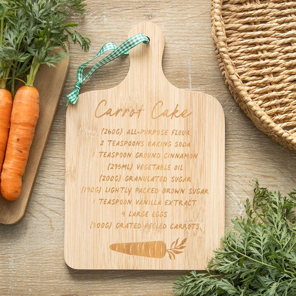 Wooden cutting board with engraved carrot cake recipe – Panache Homeware Kitchen Collection, rustic cottagecore kitchen decor and gift idea.